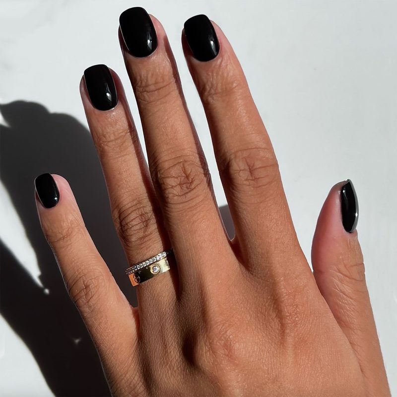elegant edgy black nail designs