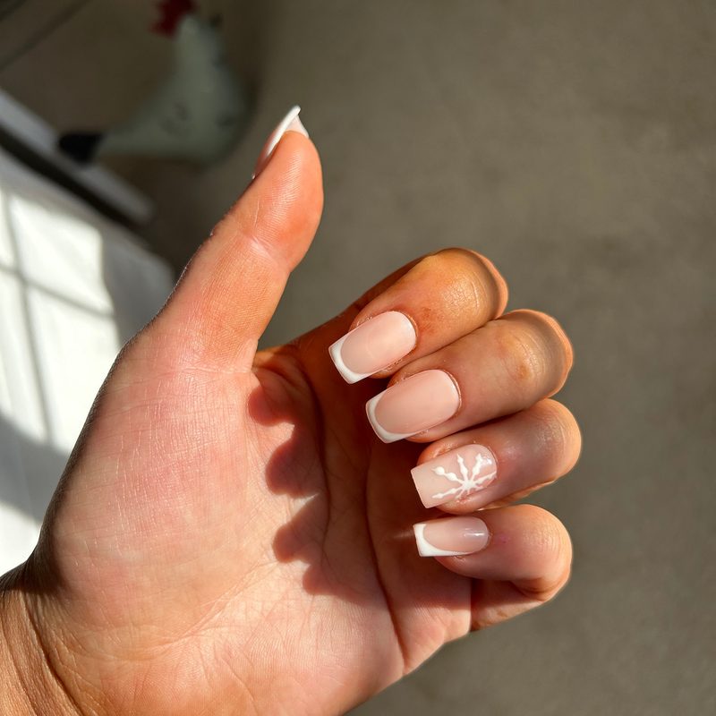 Christmas French Nails Designs for a Festive Holiday Look