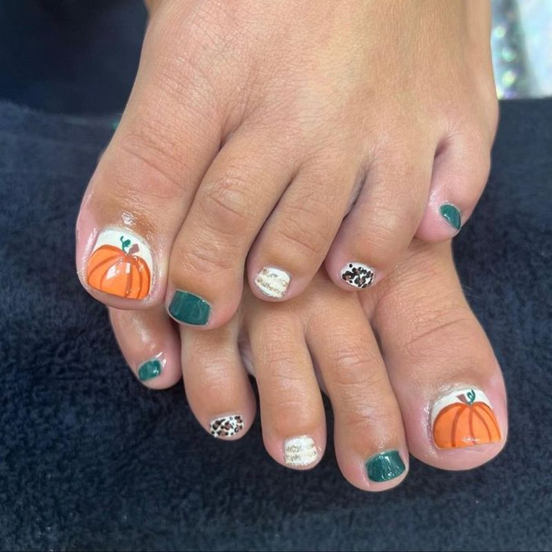 pumpkin toe nail design