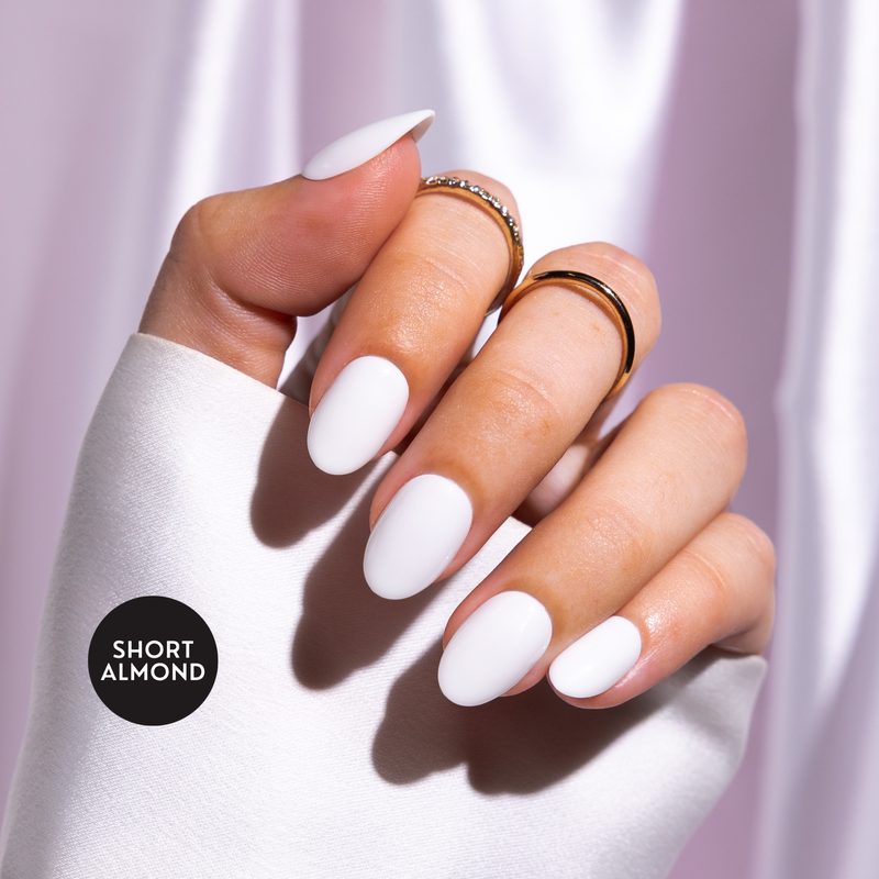 short round nail designs 2025