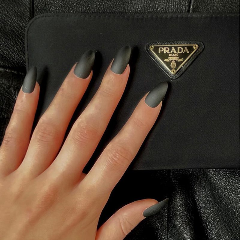 Matte Nail Designs 2024: Trendy Manicures to Try Now